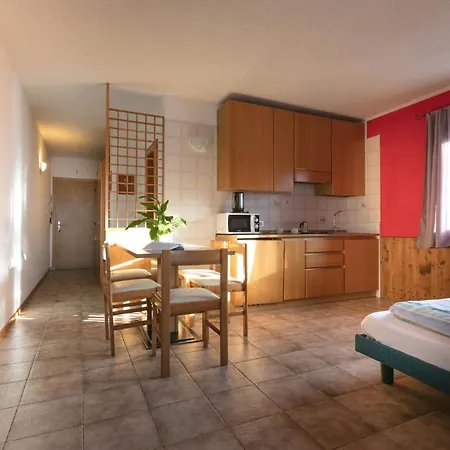 Adele Apartman